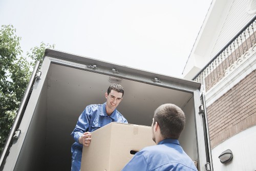 Local van service for flat moves near Kentish Town